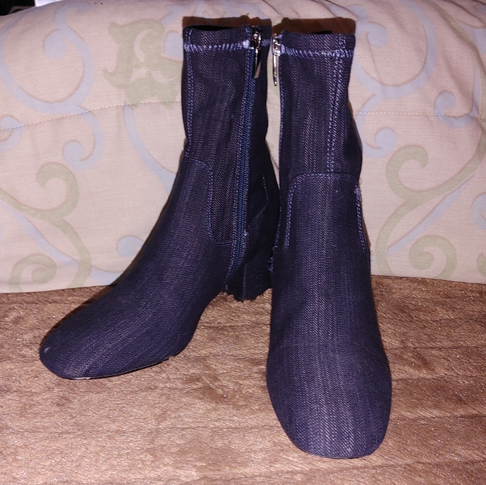Franco Sarto Denim Look Heels - Picture 2 of 9